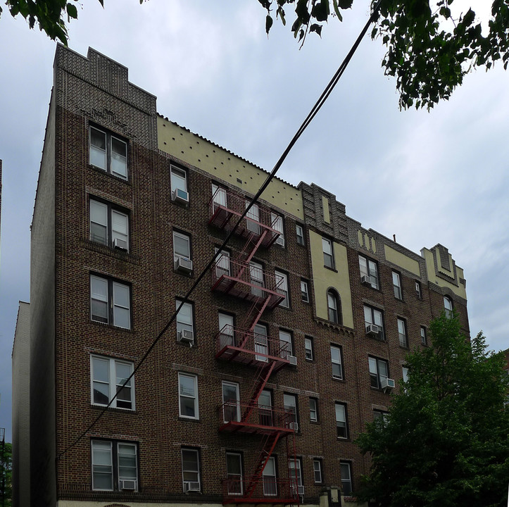 1719 Quentin Rd in Brooklyn, NY - Building Photo