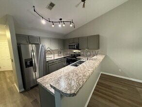 4254 Peak Ln NE in Grand Rapids, MI - Building Photo - Building Photo