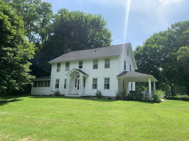 property at 1 N Sawyer Hill Rd