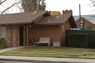 La Serena Apartments in Porterville, CA - Building Photo - Building Photo