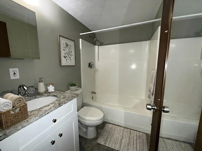 42 Swanson Ct, Unit 42 Swanson Ct Unit 14A in Boxborough, MA - Building Photo - Building Photo