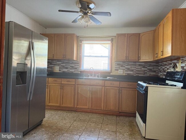 property at 6 Alexander Pl