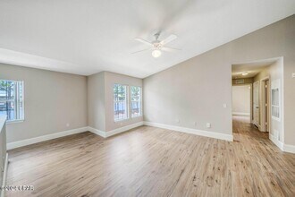 609 Cape Cod Dr in Panama City Beach, FL - Building Photo - Building Photo