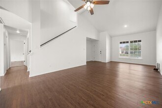 230 San Felipe Dr in Kyle, TX - Building Photo - Building Photo