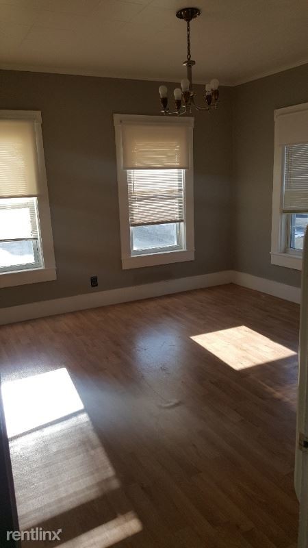 19 Varney St in Lowell, MA - Building Photo - Building Photo