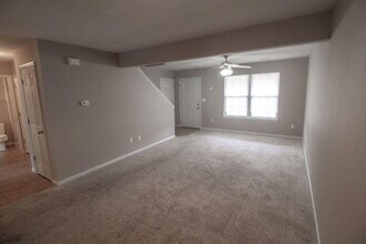 4014 Snowy Owl Dr in Columbia, MO - Building Photo - Building Photo