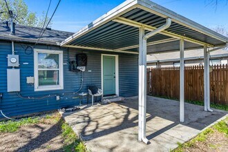 2837 S Hills Ave in Fort Worth, TX - Building Photo - Building Photo