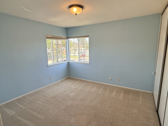 property at 2302 W Flora St