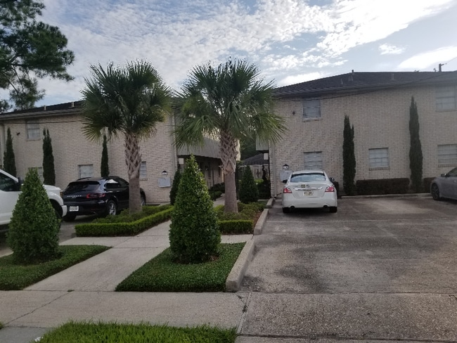 property at 2012 Hickory Ave
