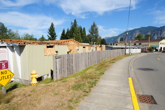 Mobile Home Park in Snoqualmie, WA - Building Photo - Building Photo