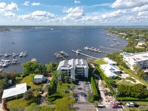 415 NW North River Dr in Stuart, FL - Building Photo - Building Photo