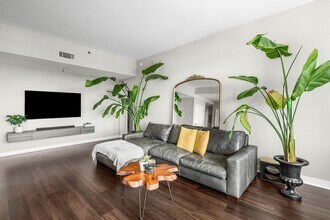 565 Peachtree St NE in Atlanta, GA - Building Photo - Building Photo