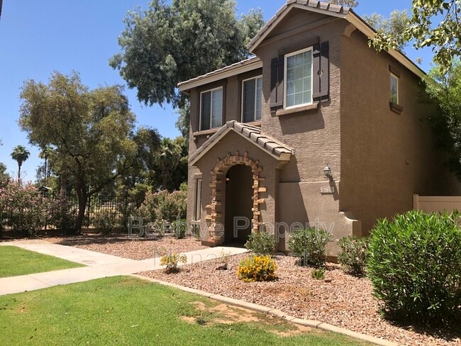 property at 5720 S 21st Pl
