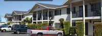 Colonial Manor Apartments in Las Vegas, NV - Foto de edificio - Building Photo