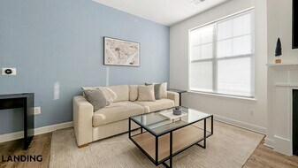 909 Mansion Dr, Unit 742-407 in Frederick, MD - Building Photo