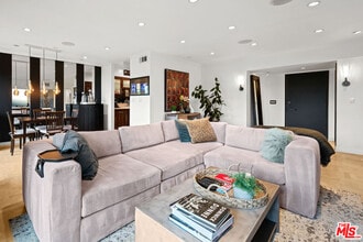 949 Kings Rd in West Hollywood, CA - Building Photo - Building Photo