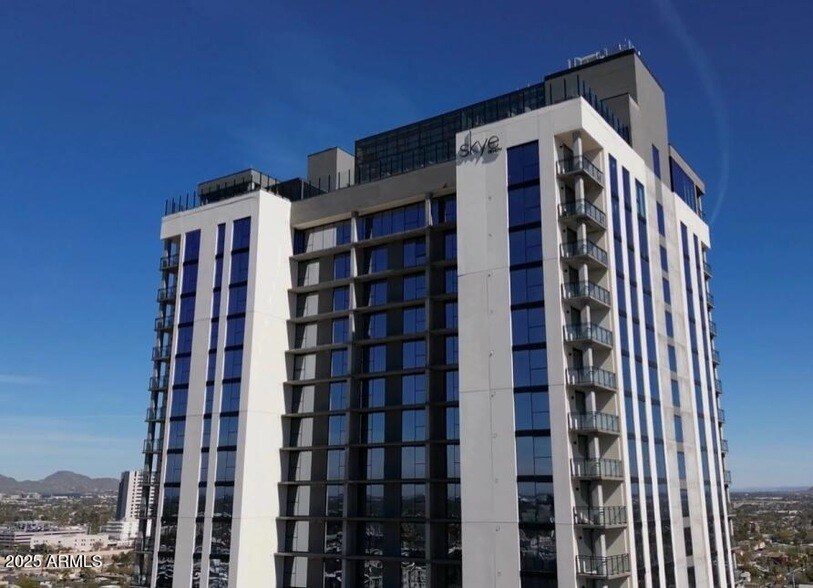 817 N 6th St, Unit B2 in Phoenix, AZ - Foto de edificio