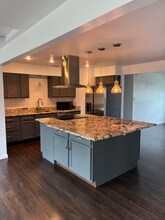 1896 Barnett Way in Merced, CA - Building Photo - Building Photo