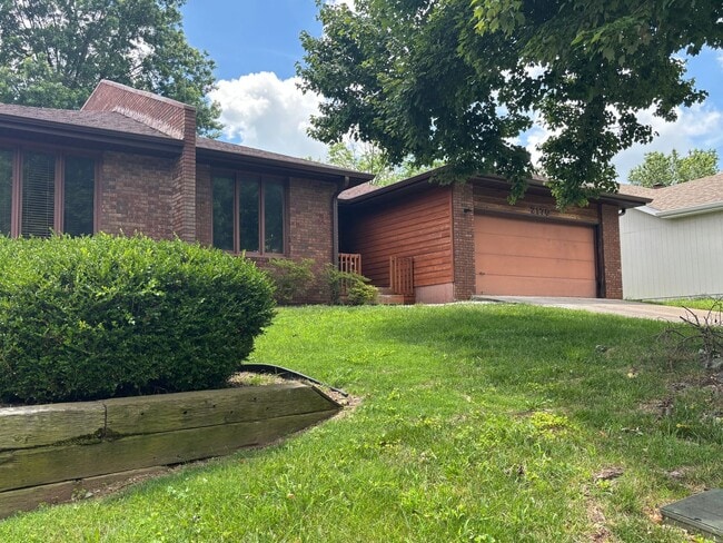 property at 2170 E Regency Pl