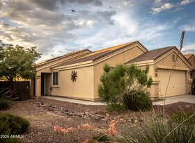 12054 W Dos Rios Dr in Sun City, AZ - Building Photo