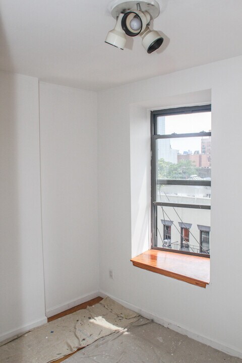 104 Second Avenue in New York, NY - Building Photo