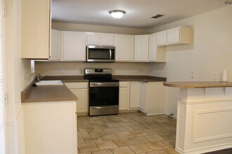 1610 Christine Rd in Wichita Falls, TX - Foto de edificio - Building Photo