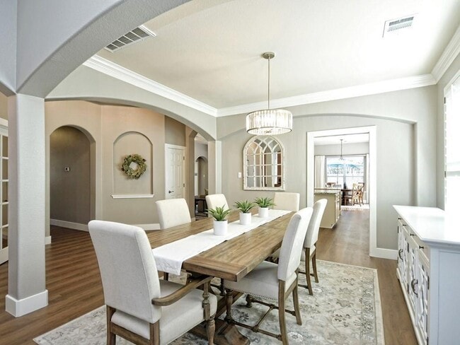 property at 2302 Pipit Ct