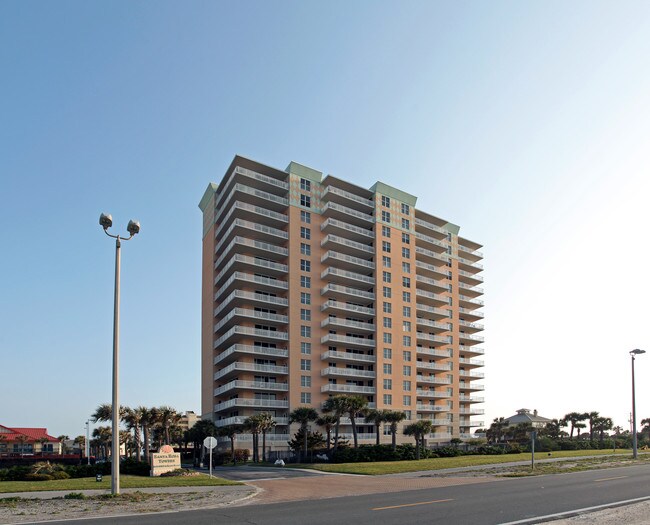 Santa Rosa Towers in Gulf Breeze, FL - Foto de edificio - Building Photo