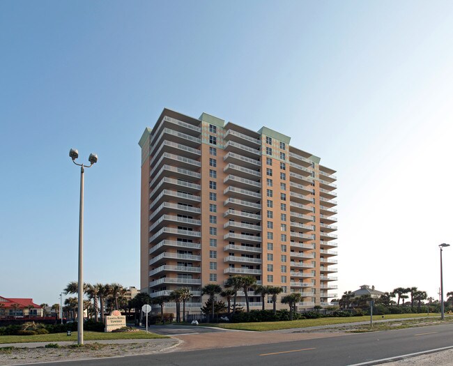 Santa Rosa Towers in Gulf Breeze, FL - Building Photo - Building Photo