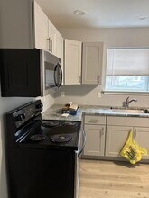 140 Gum St, Unit 140 B Upstairs Unit in Bangor, PA - Foto de edificio - Building Photo