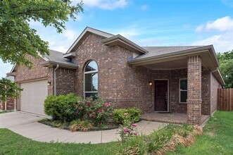 6285 Bush Buck Run in Fort Worth, TX - Building Photo - Building Photo