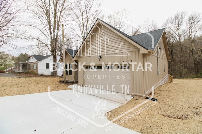 4819 McCloud Rd in Knoxville, TN - Building Photo - Building Photo