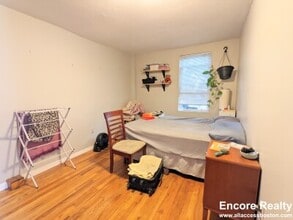 434 Franklin St, Unit #1 in Cambridge, MA - Foto de edificio - Building Photo