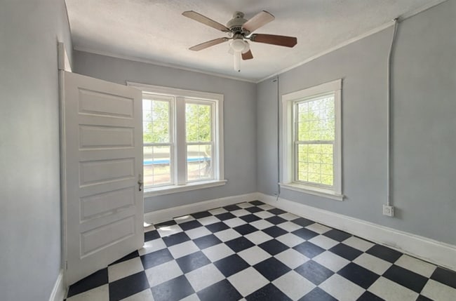 2394 W 3rd St in Cleveland, OH - Building Photo - Building Photo