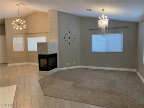 90 Broken Putter Way in Las Vegas, NV - Building Photo - Building Photo