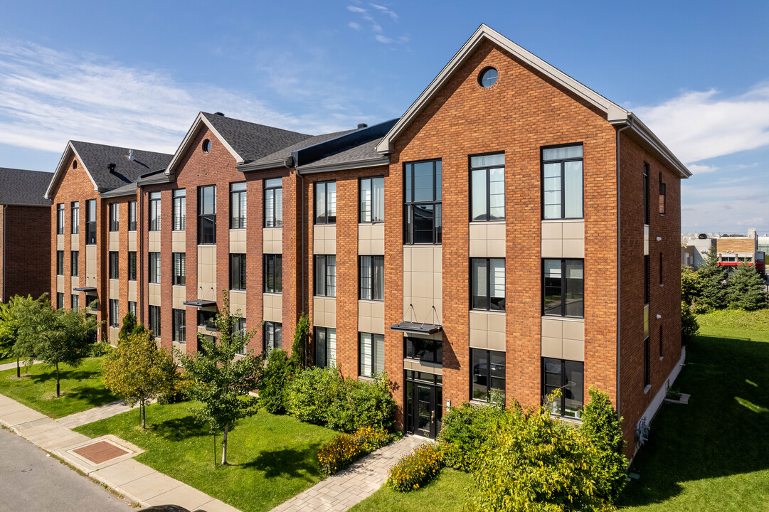 2515 Des Équinoxes Rue in Montréal, QC - Building Photo