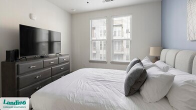 1852 E Northside Dr, Unit 2410 in Fort Worth, TX - Building Photo - Building Photo