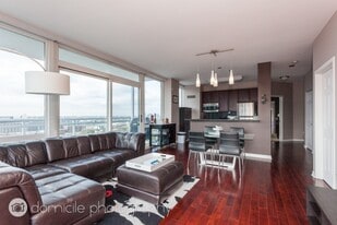 757 N Orleans St, Unit 1205 in Chicago, IL - Building Photo