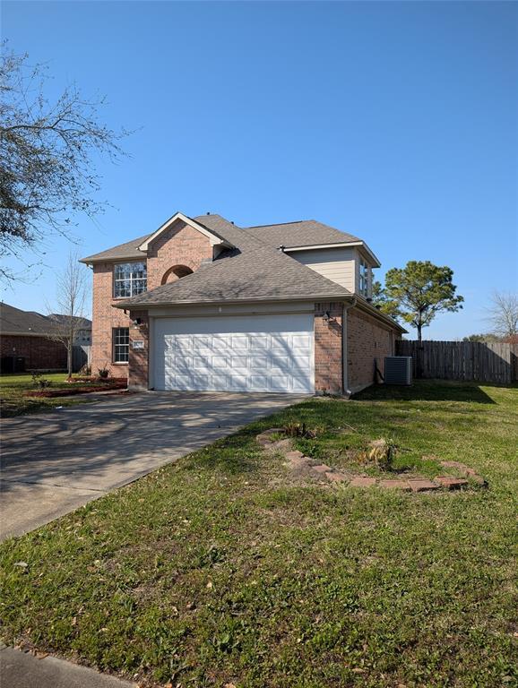 5215 Cinnamon Lake Dr in Baytown, TX - Foto de edificio - Building Photo