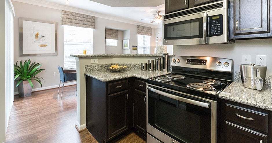 Old Farm Apartment Homes in Houston, TX - Foto de edificio