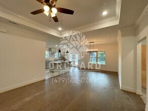 8 McDole Ln in Bella Vista, AR - Building Photo - Building Photo