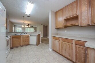 9732 Chirping Way in Jacksonville, FL - Foto de edificio - Building Photo