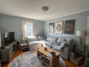 33 Colberg Ave, Unit 2 in Boston, MA - Building Photo - Building Photo