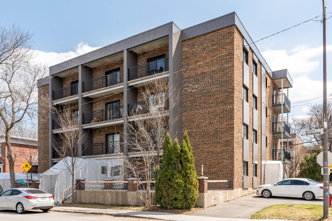 1491 De L'entente Boul in Québec, QC - Building Photo