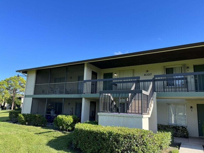 6327 Chasewood Dr in Jupiter, FL - Building Photo - Building Photo