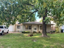 6406 Schiller St in Houston, TX - Building Photo