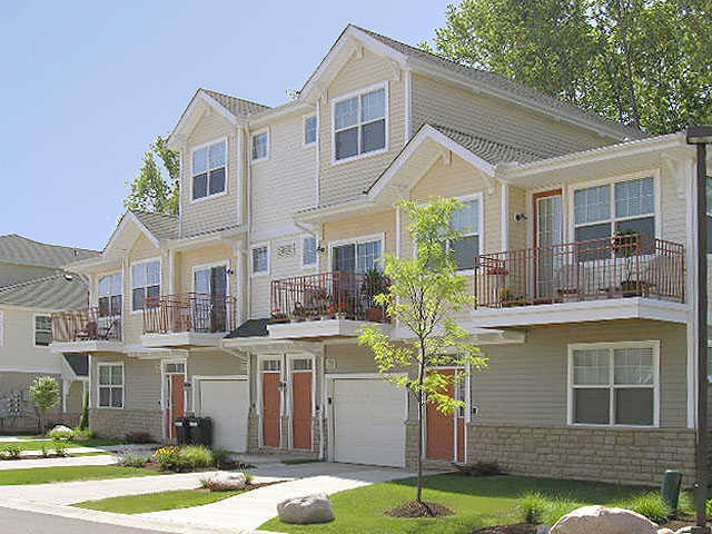 The Enclave at Kennedy Ridge in North Olmsted, OH - Building Photo - Building Photo