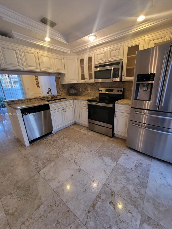 12060 NW 13th St in Pembroke Pines, FL - Building Photo - Building Photo