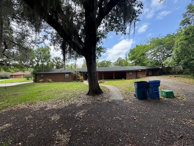 715 E Plymouth Ave in DeLand, FL - Building Photo - Building Photo