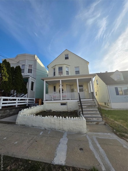 40 Parsons St, Unit 1 in Yonkers, NY - Building Photo - Building Photo